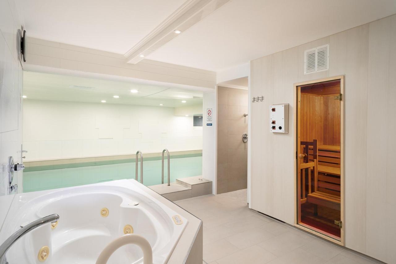 Hotel Haus Am Park บอร์คุม ภายนอก รูปภาพ