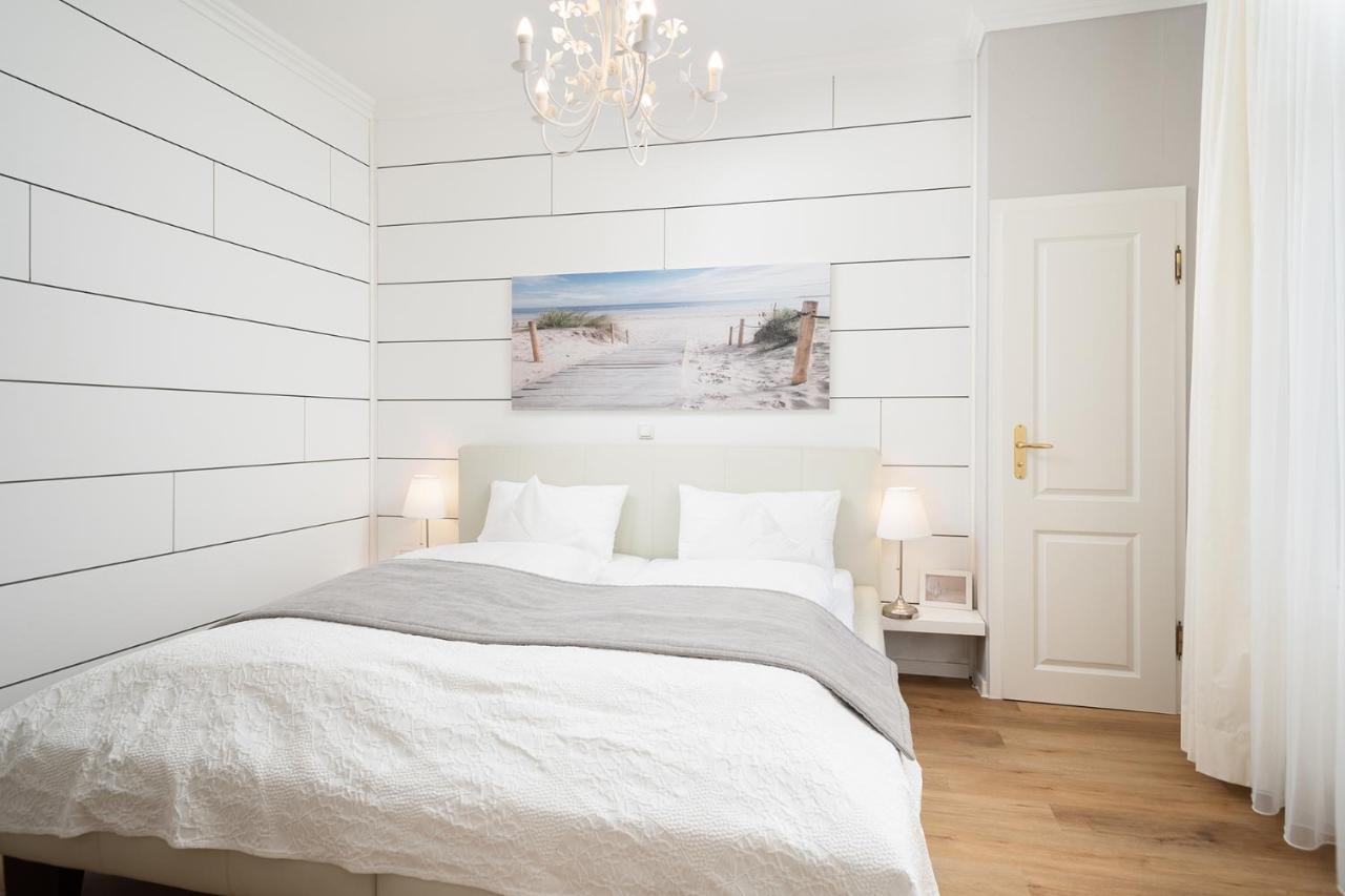 Hotel Haus Am Park บอร์คุม ภายนอก รูปภาพ